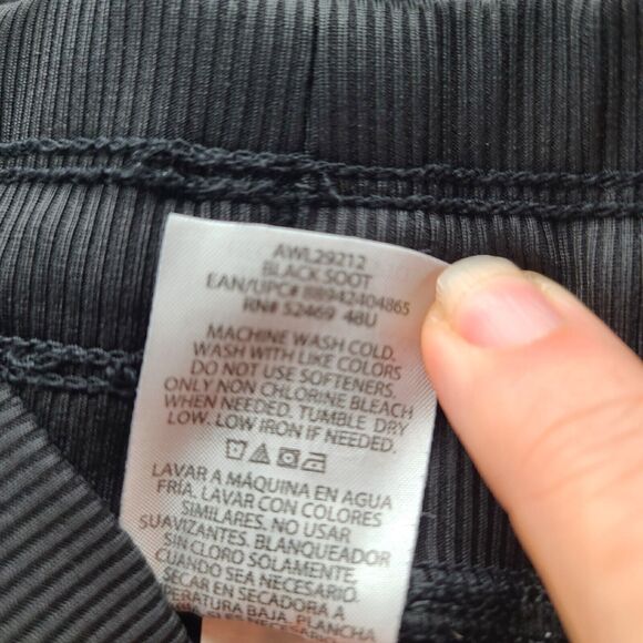 Athletic Works Womens Shorts Black Size XS Nylon Blend Pockets Stretch Imperfect - Picture 6 of 12